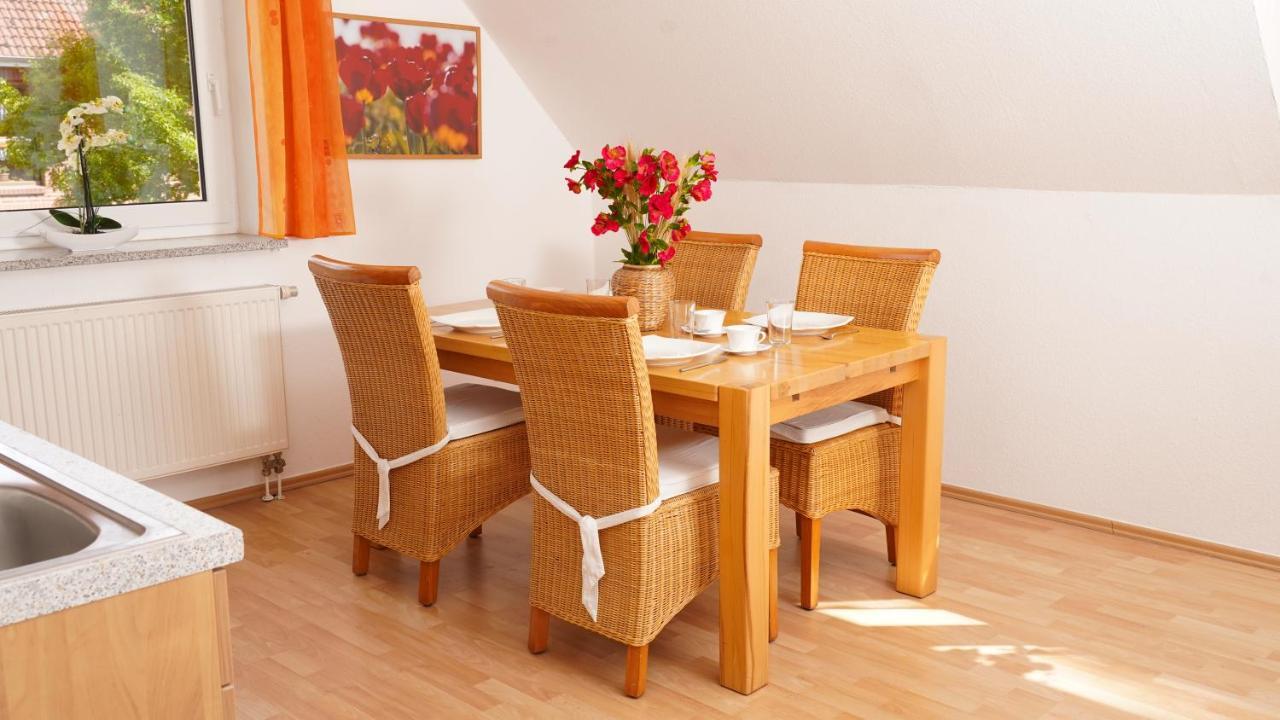3 Schlafzimmer 8 Gaste Ruhig 110Qm Nahe Flughafen Norderstedt Dış mekan fotoğraf