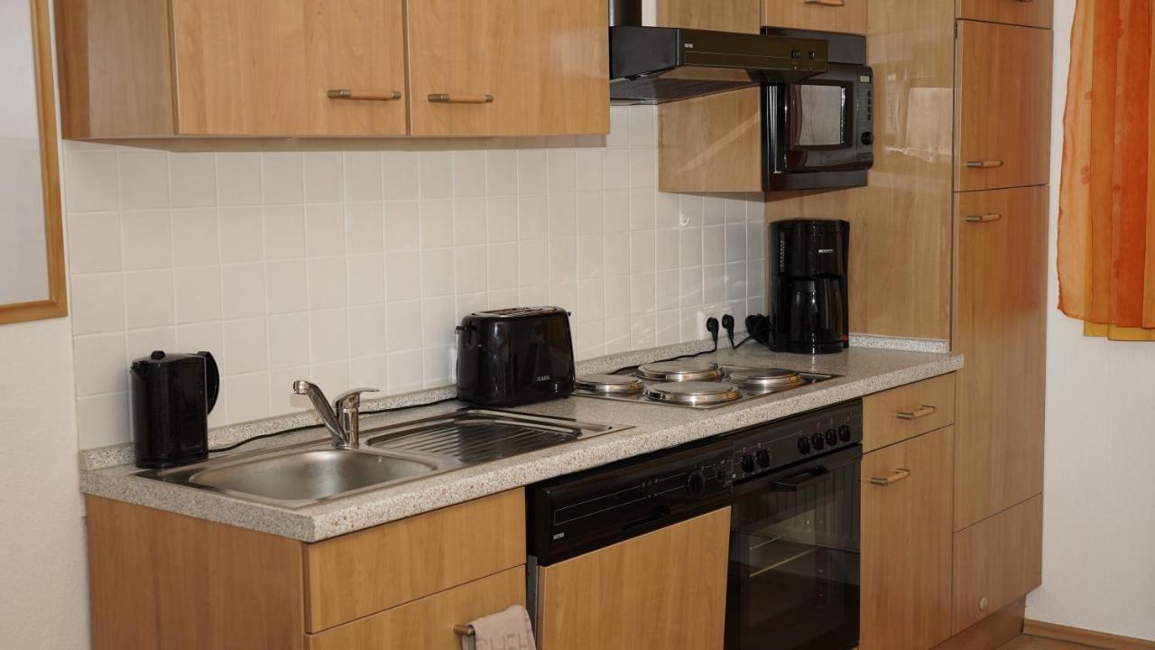 3 Schlafzimmer 8 Gaste Ruhig 110Qm Nahe Flughafen Norderstedt Dış mekan fotoğraf