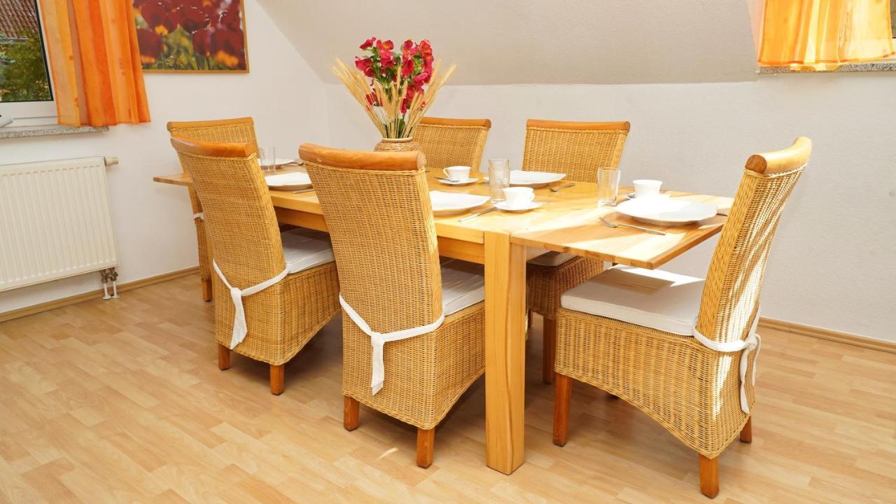 3 Schlafzimmer 8 Gaste Ruhig 110Qm Nahe Flughafen Norderstedt Dış mekan fotoğraf