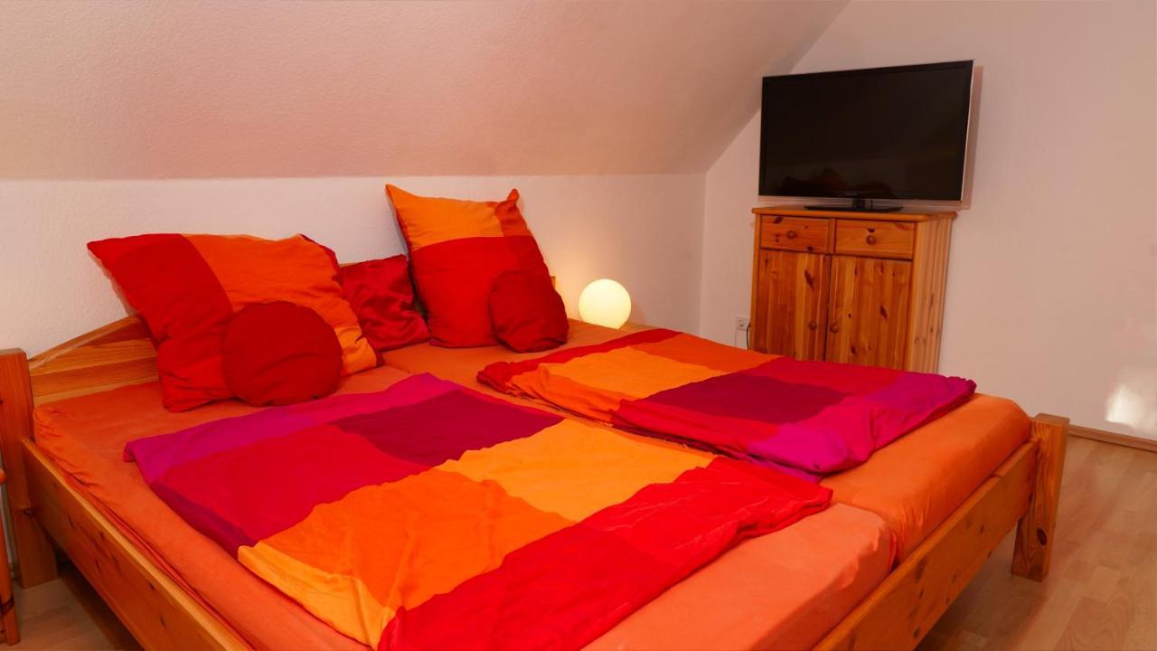 3 Schlafzimmer 8 Gaste Ruhig 110Qm Nahe Flughafen Norderstedt Dış mekan fotoğraf