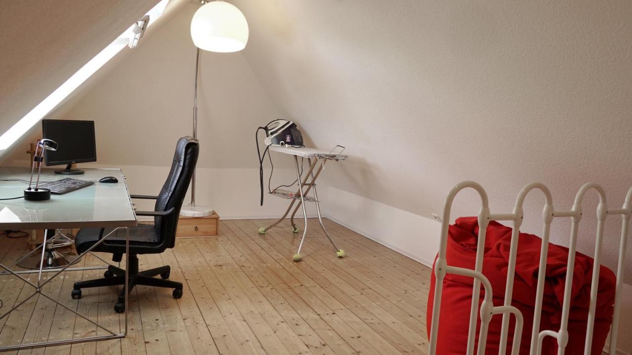 3 Schlafzimmer 8 Gaste Ruhig 110Qm Nahe Flughafen Norderstedt Dış mekan fotoğraf