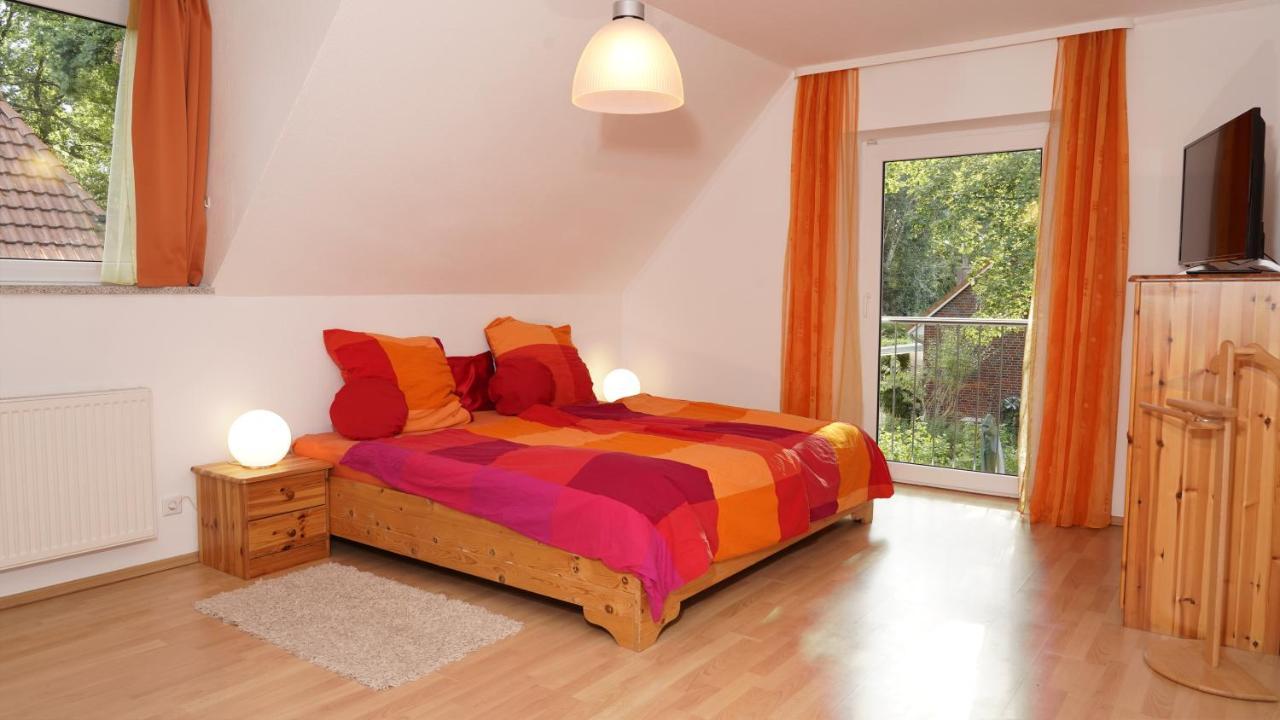 3 Schlafzimmer 8 Gaste Ruhig 110Qm Nahe Flughafen Norderstedt Dış mekan fotoğraf