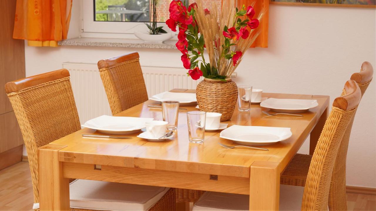 3 Schlafzimmer 8 Gaste Ruhig 110Qm Nahe Flughafen Norderstedt Dış mekan fotoğraf